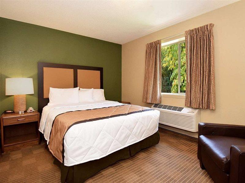 Extended America - Raleigh - Research Triangle Park - Hwy 54 Hotel 2*