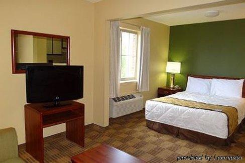 Extended America - Raleigh - Research Triangle Park - Hwy 54 2*