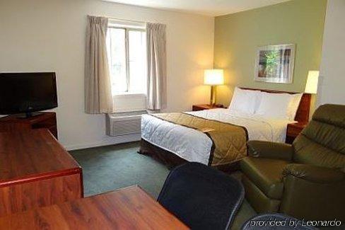 Extended America - Raleigh - Research Triangle Park - Hwy 54 Durham
