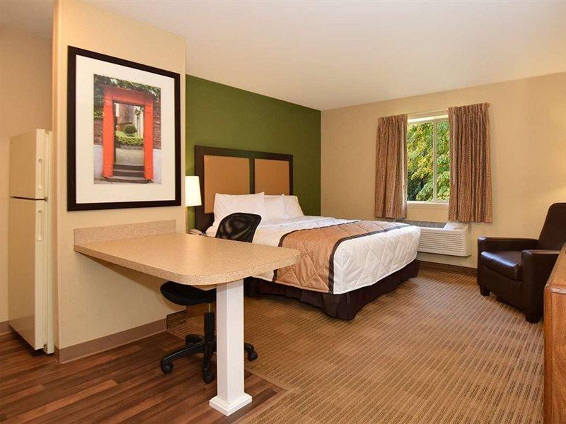 Extended America - Raleigh - Research Triangle Park - Hwy 54